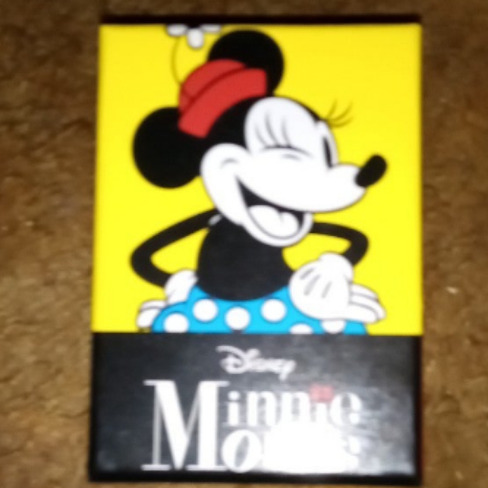 A disney mini mouse pink watch